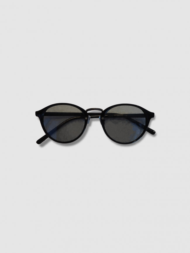 
                  
                    Boston sunglasses - black
                  
                