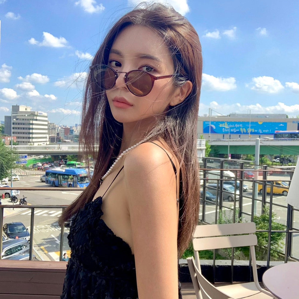 
                  
                    Boston sunglasses - brown
                  
                
